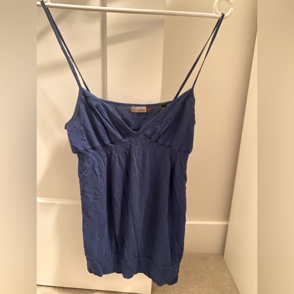 Aritzia Top - Picture 1 of 1